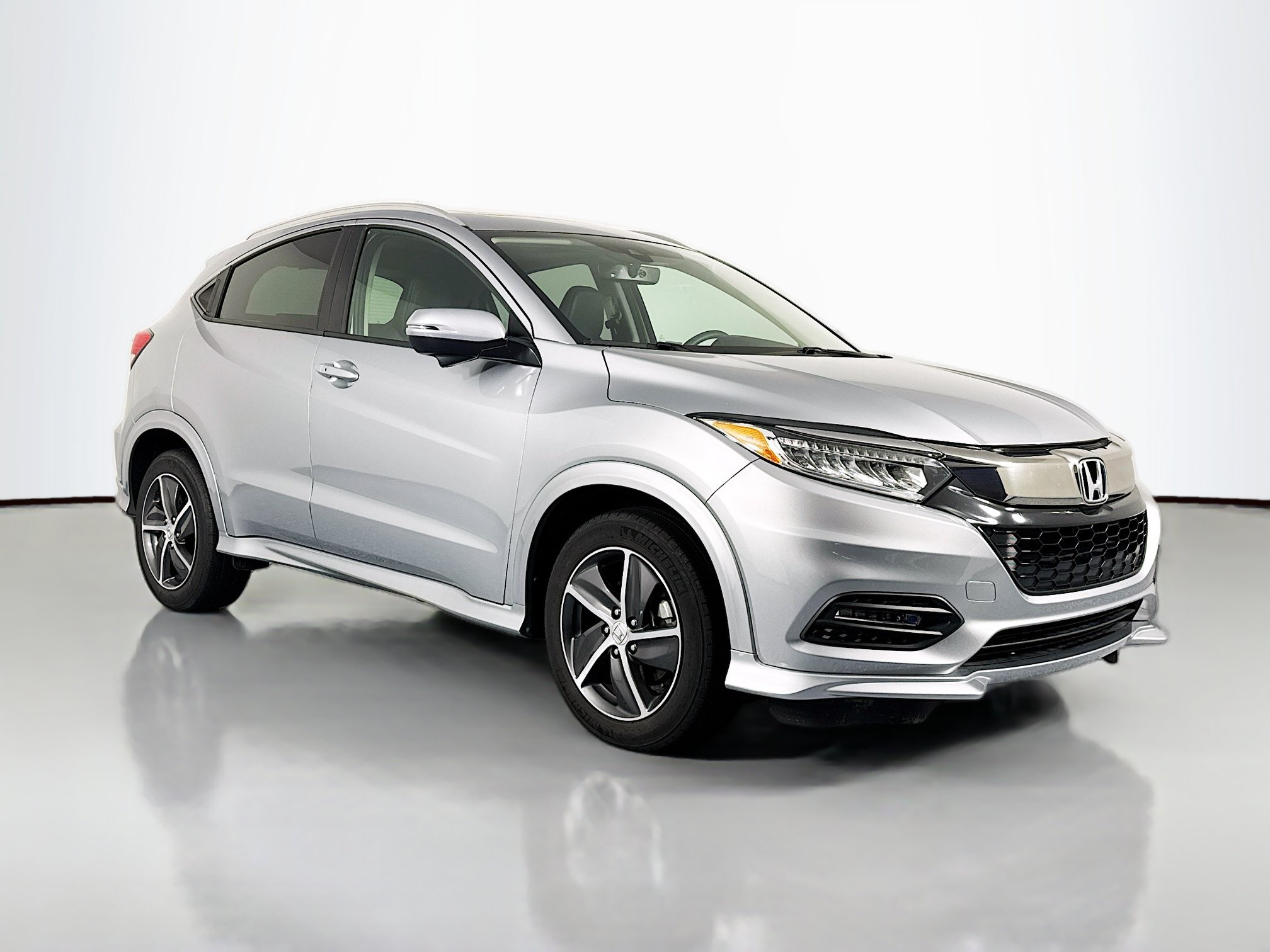 Certified 2020 Honda HR-V Touring image 3