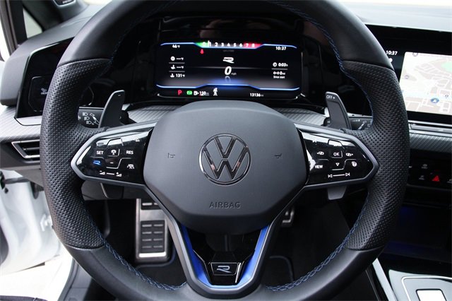 Used 2024 Volkswagen Golf R image 18