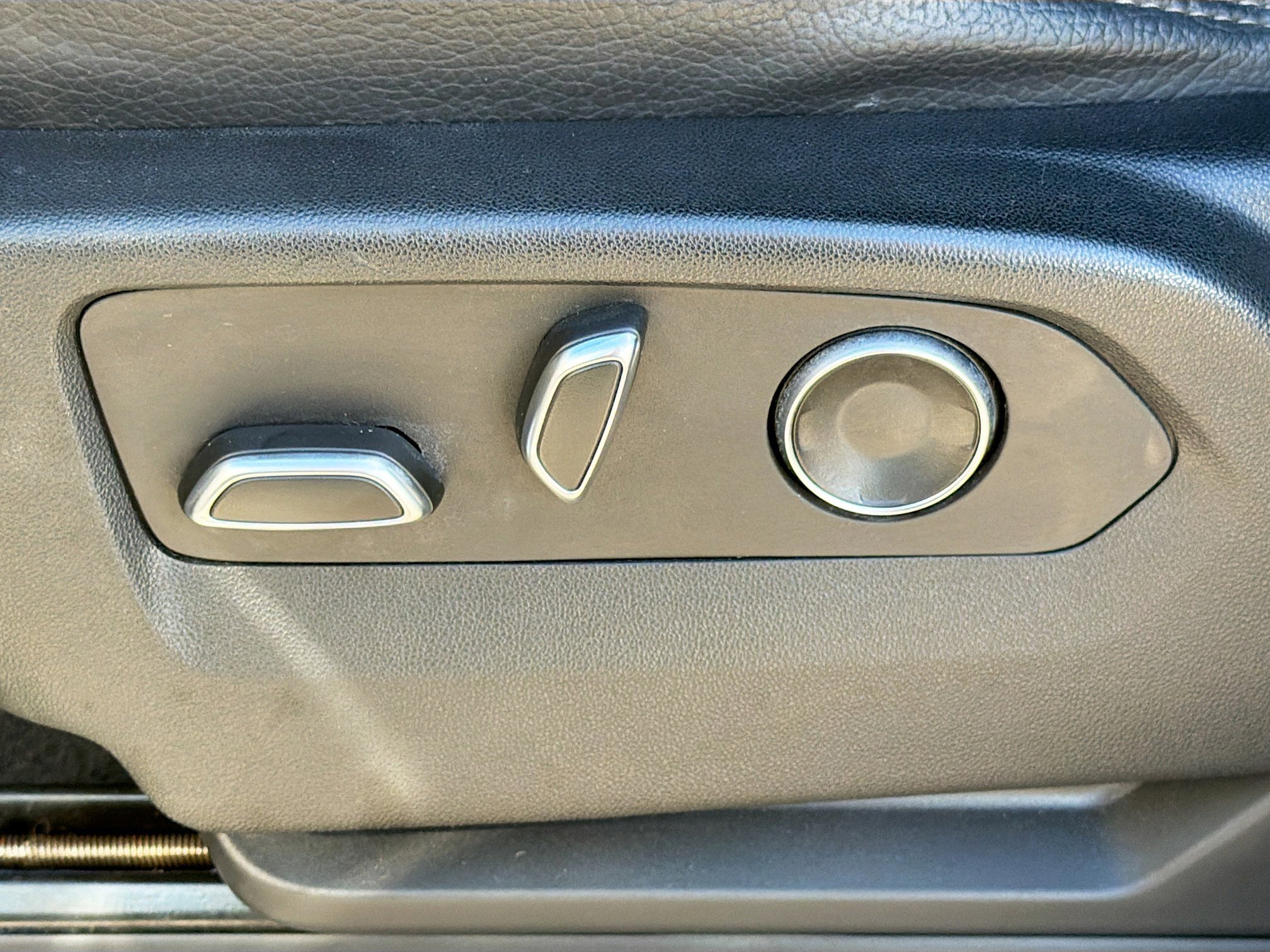 Used 2023 GMC Yukon Denali image 27