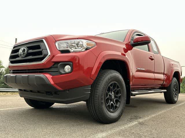 Used 2022 Toyota Tacoma SR5 AWD/4WD image 24