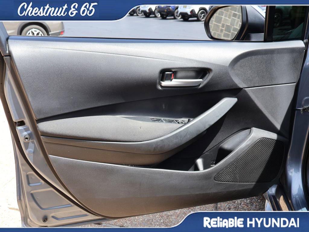 Used 2020 Toyota Corolla LE FWD image 21