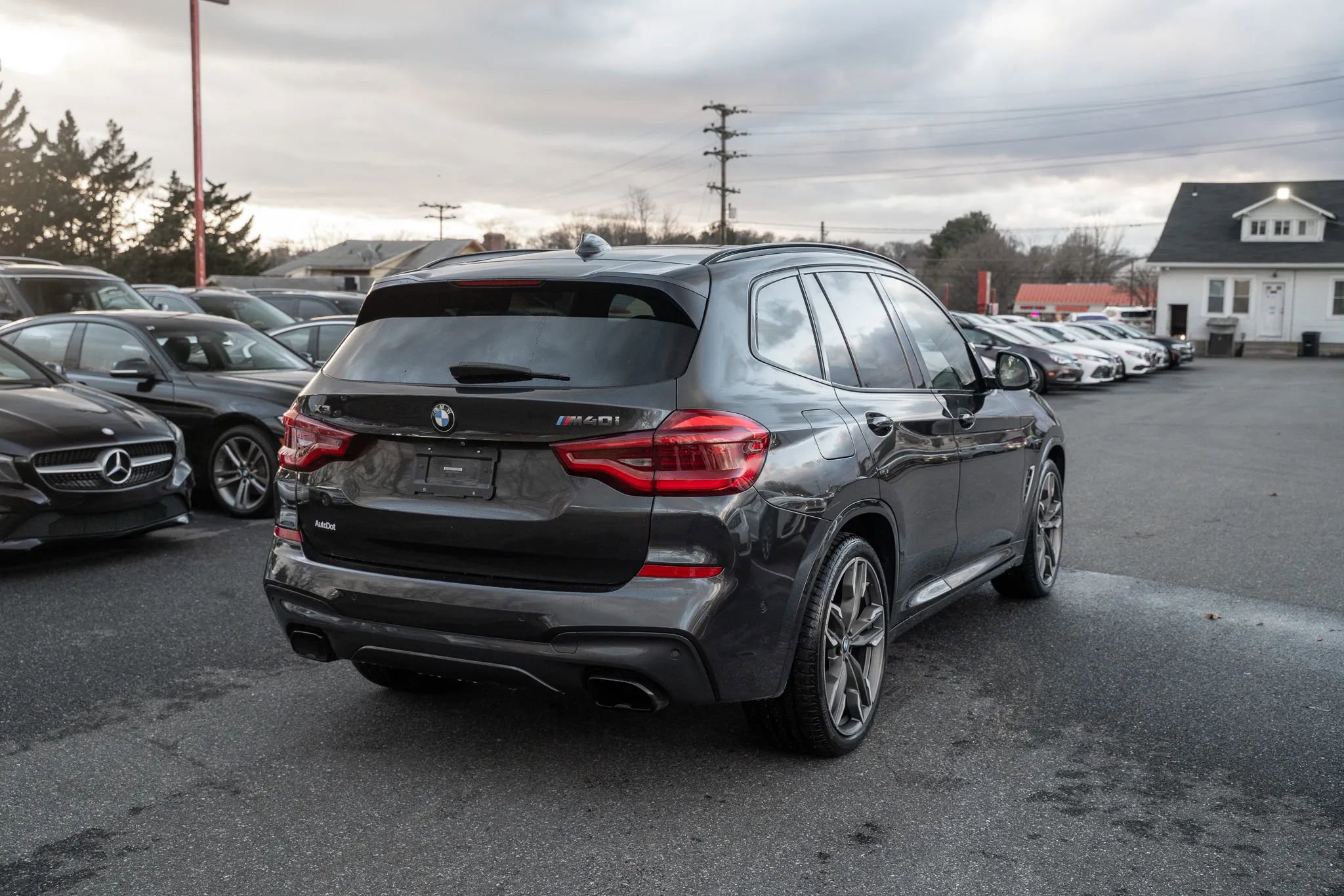 Used 2018 BMW X3 M40i image 3