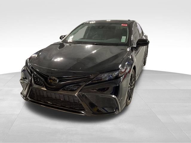 Used 2024 Toyota Camry XSE image 3