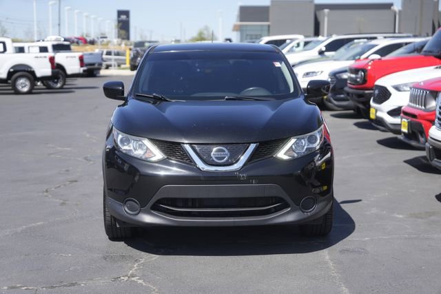 Used 2019 Nissan Rogue Sport S w/ Appearance Package image 3