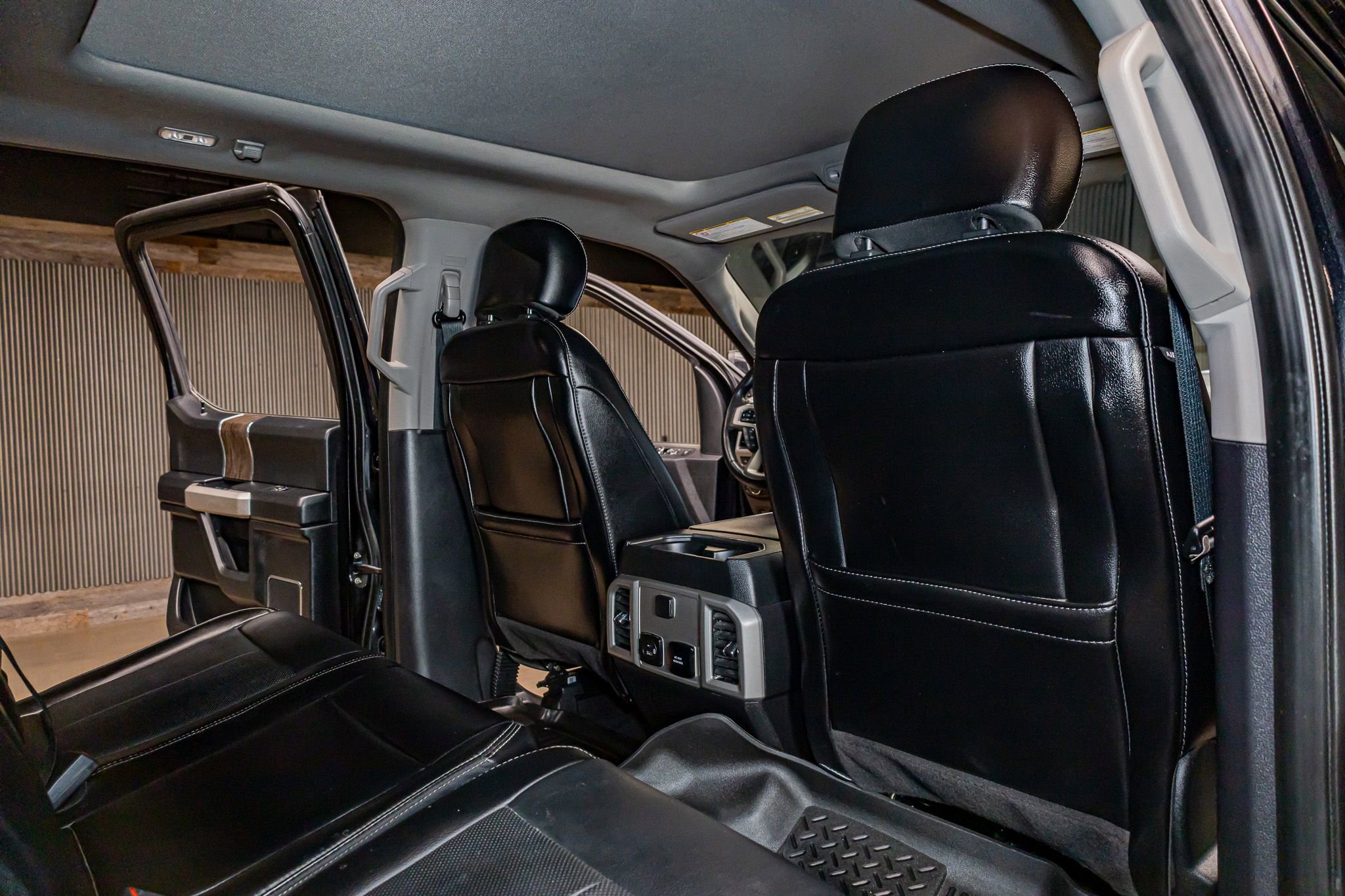 Used 2020 Ford F250 Lariat image 26