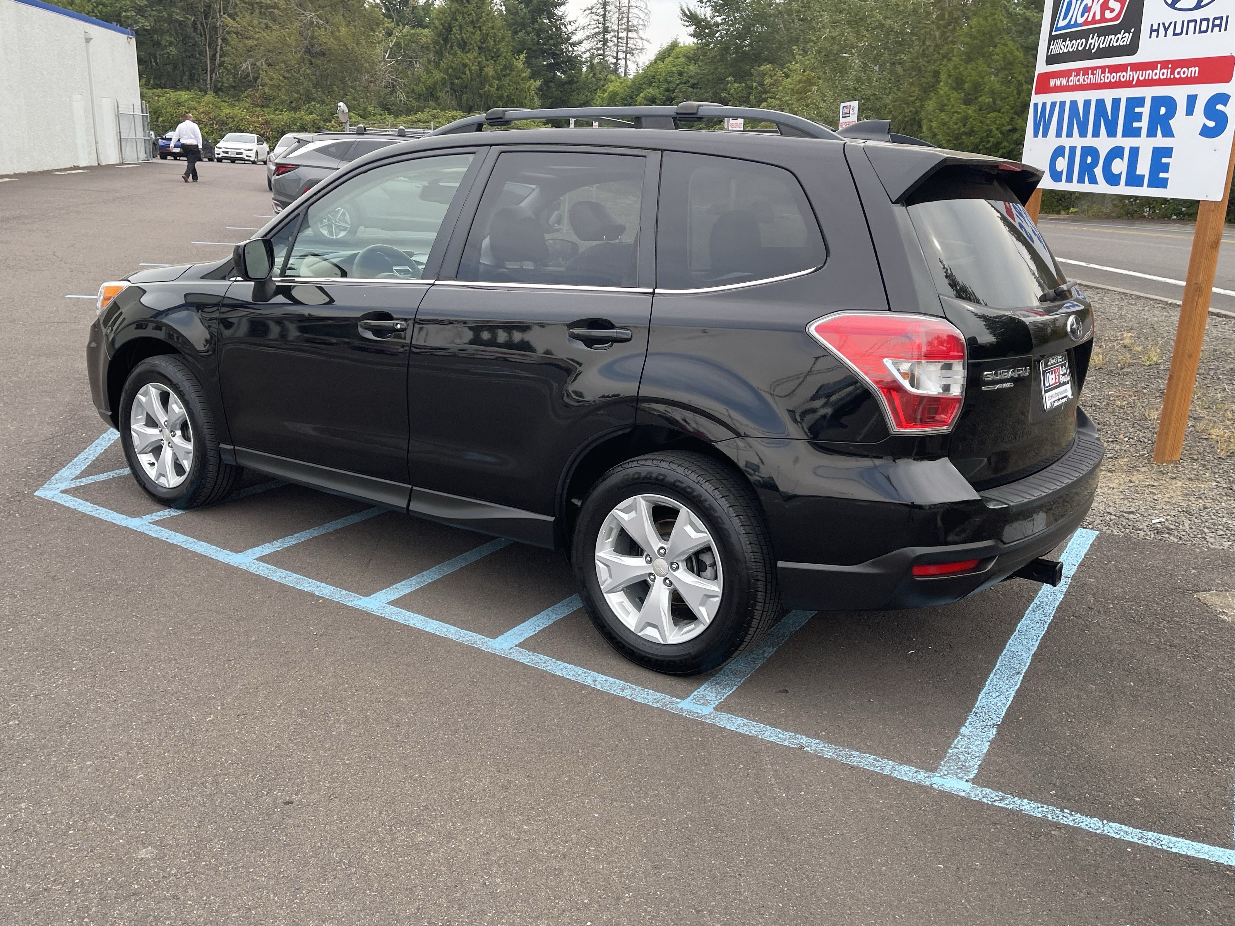 Used 2016 Subaru Forester 2.5i Limited w/ Popular Package #1 AWD/4WD image 3