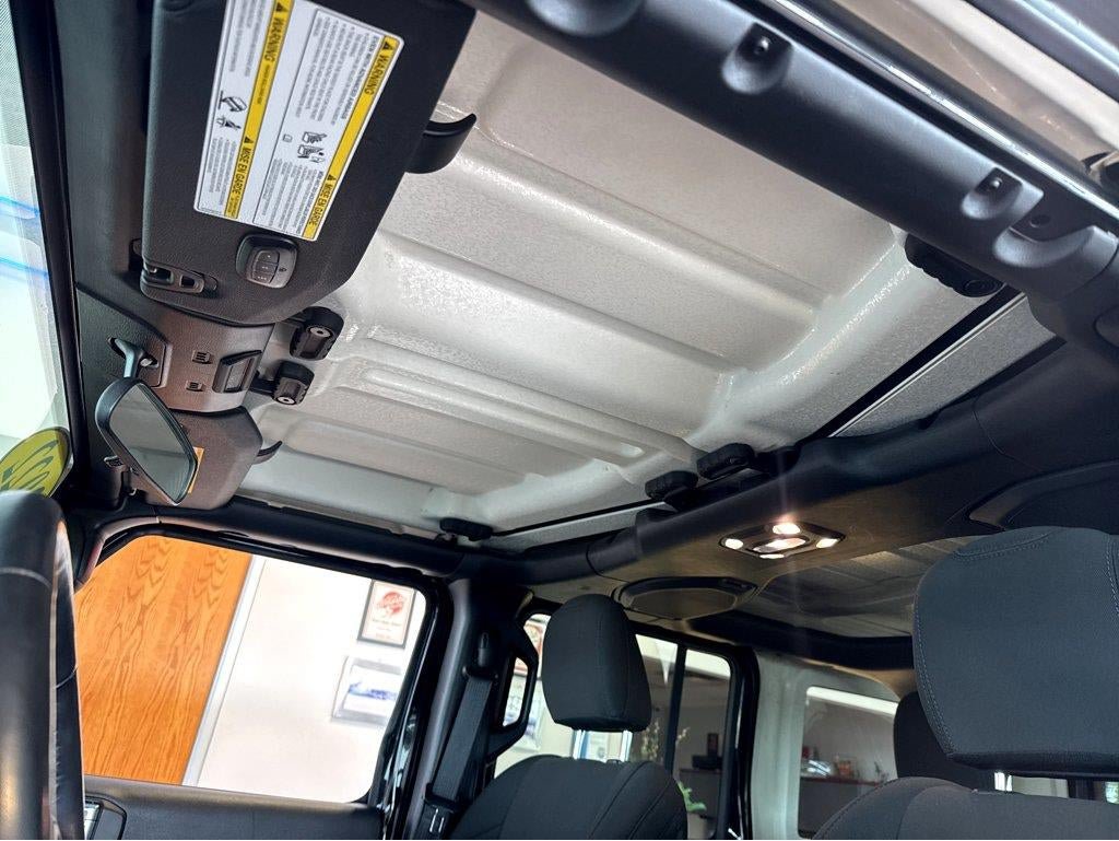 Used 2022 Jeep Wrangler Unlimited Sport AWD/4WD image 18
