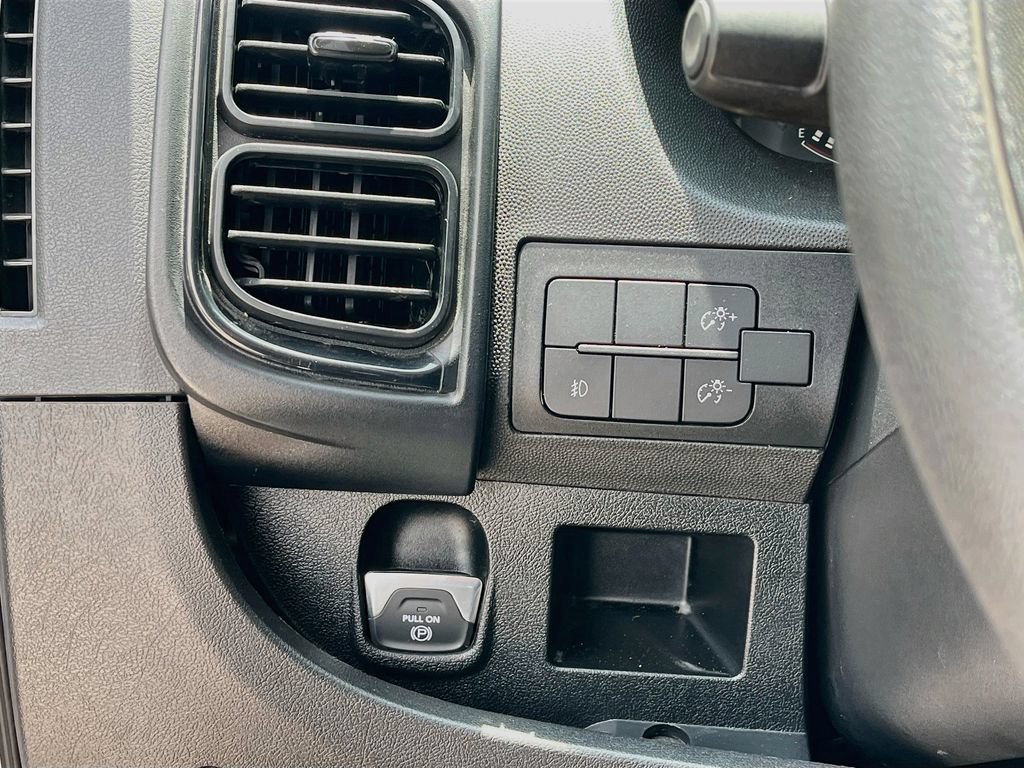 Used 2024 RAM ProMaster 1500 w/ Safety Group FWD image 10