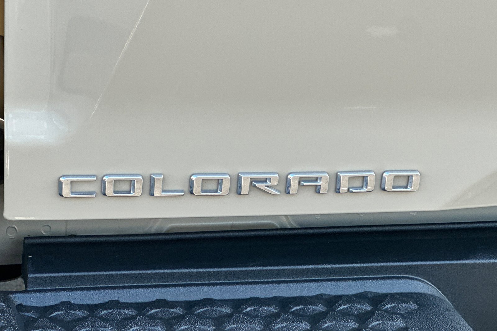 Used 2023 Chevrolet Colorado W/T image 25