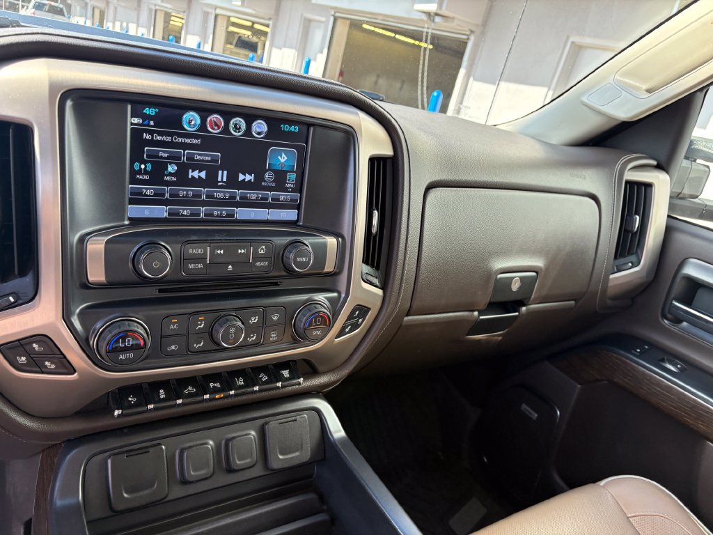 Used 2019 GMC Sierra 2500 Denali w/ Duramax Plus Package AWD/4WD image 21