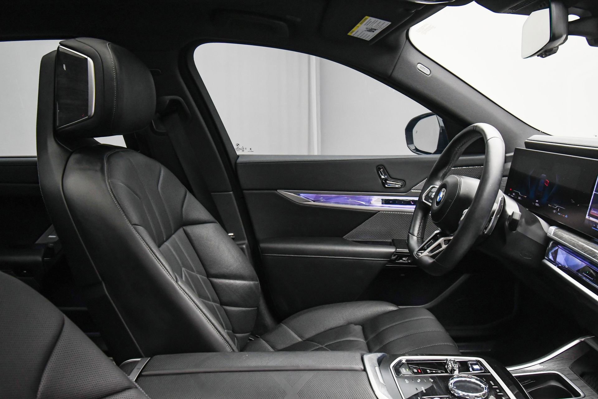 Used 2024 BMW 760i xDrive 760i xDrive image 47