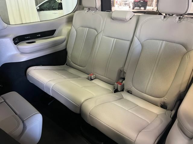 Used 2022 Jeep Grand Wagoneer Series II w/ Premium Group II AWD/4WD image 23