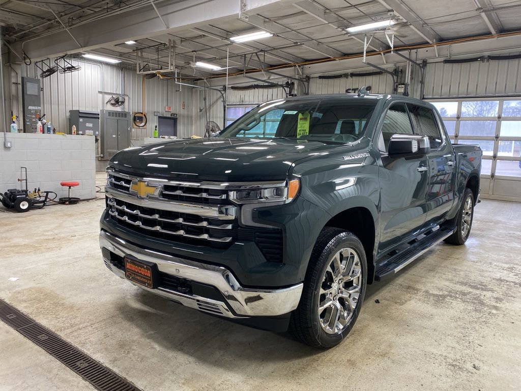 New 2026 Chevrolet Silverado 1500 LTZ w/ LTZ Premium Package AWD/4WD image 6