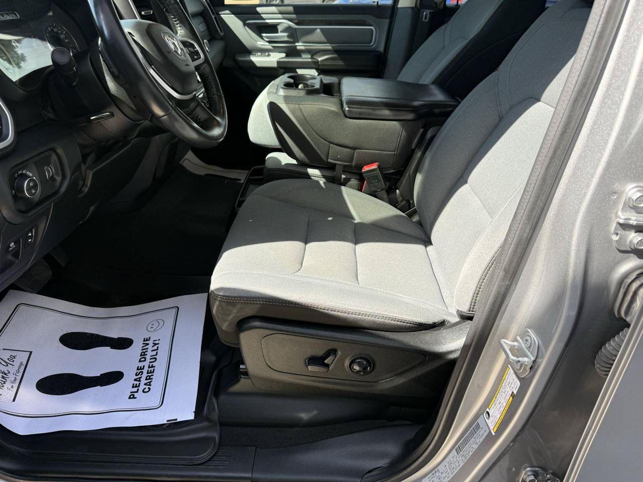 Used 2020 RAM 1500 Big Horn AWD/4WD image 13