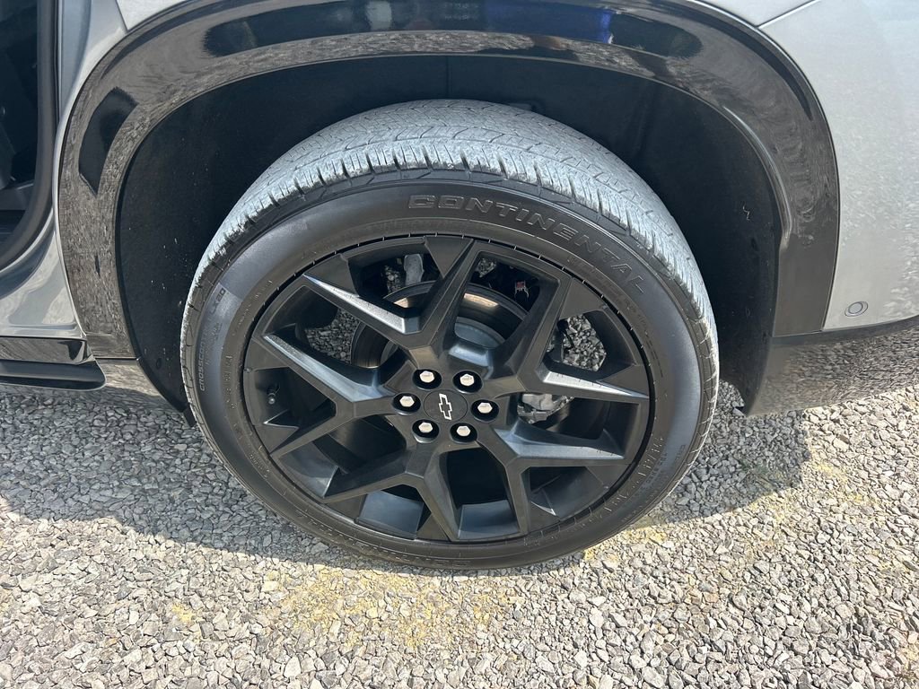 Used 2024 Chevrolet Traverse RS image 50