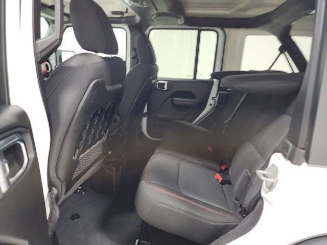 Used 2022 Jeep Wrangler Unlimited Rubicon w/ LED Lighting Group image 19