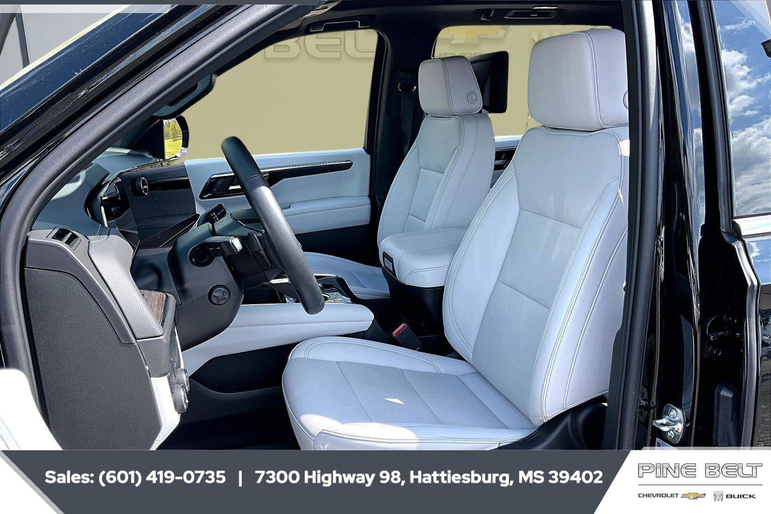 Used 2025 Chevrolet Suburban Premier image 18