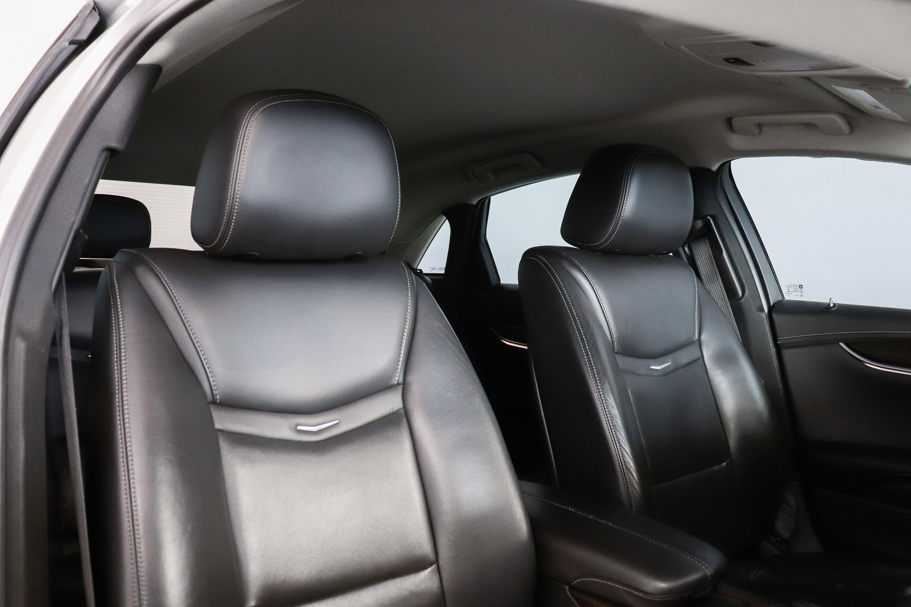 Used 2019 Cadillac XTS Luxury image 13