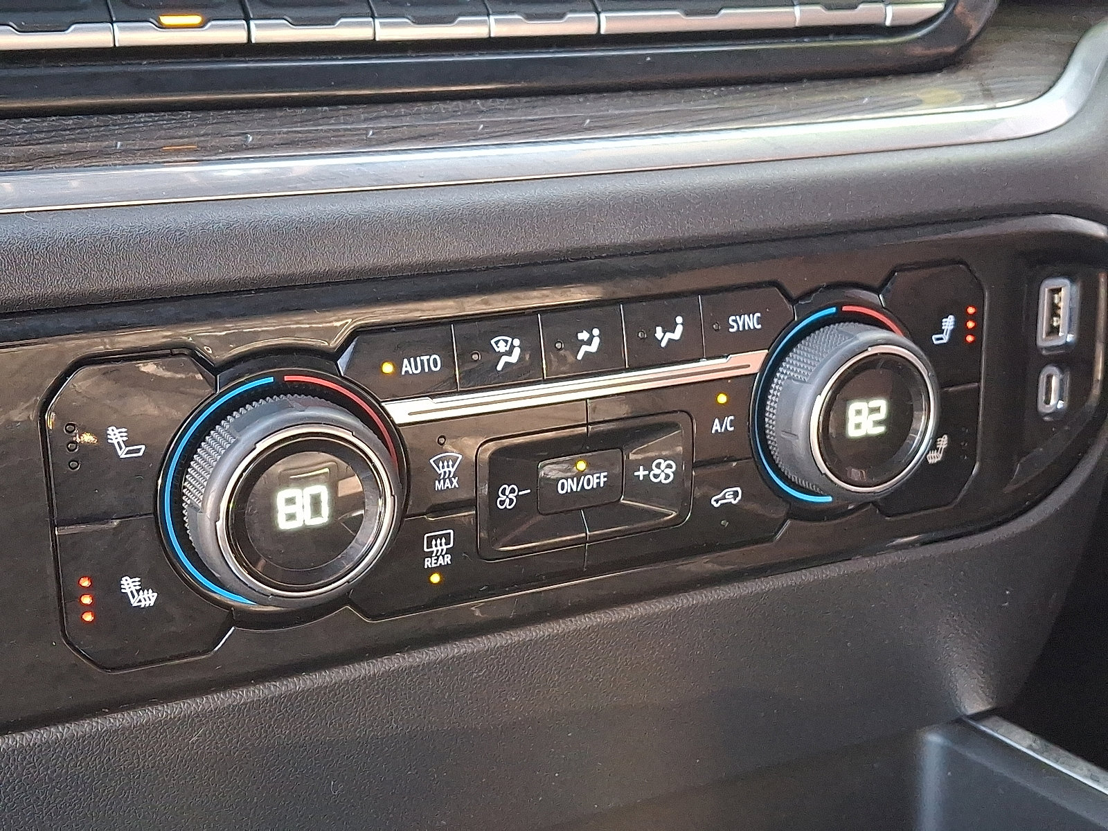 Used 2023 Chevrolet Silverado 1500 LT Trail Boss w/ Protection Package image 16