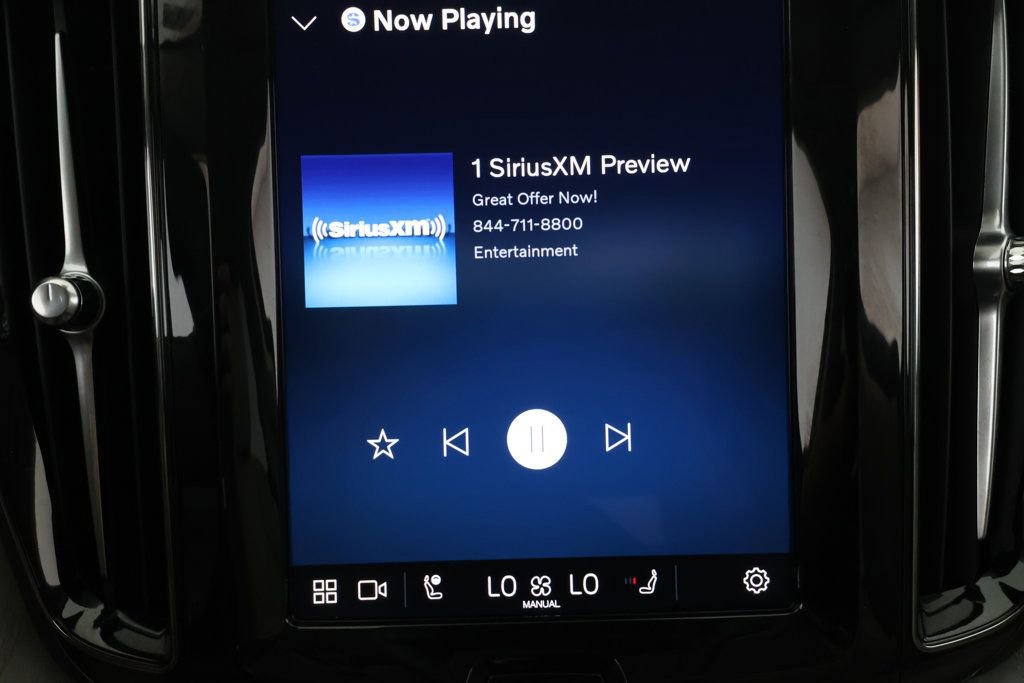 Used 2025 Volvo XC60 T8 Ultra w/ Protection Package Premier image 17