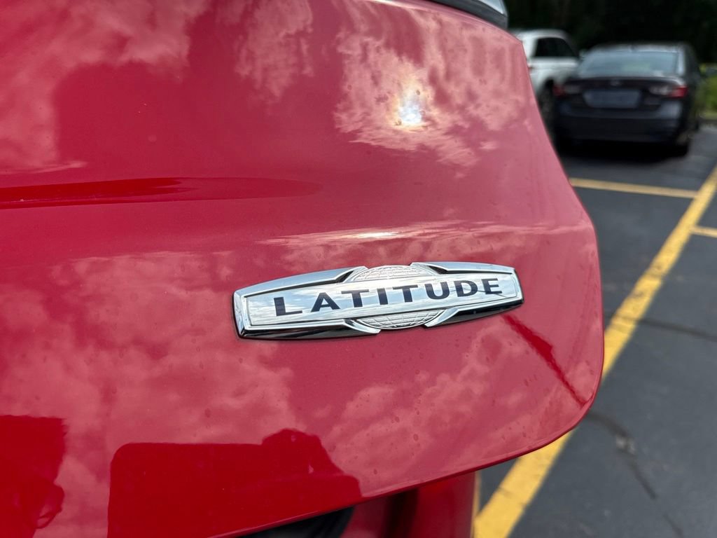 Used 2023 Jeep Compass Latitude AWD/4WD image 15