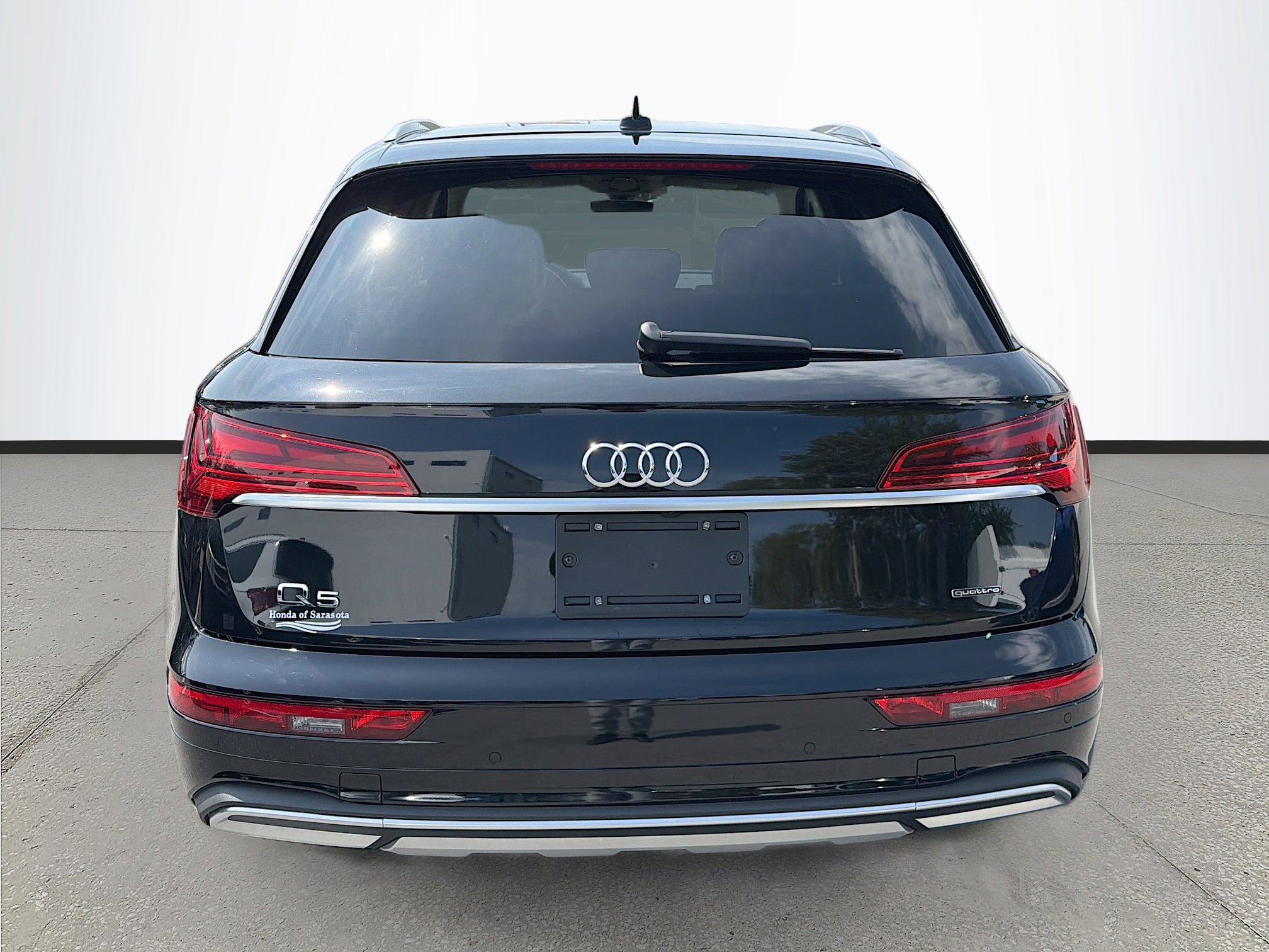 Used 2022 Audi Q5 2.0T Premium w/ Convenience Package image 6