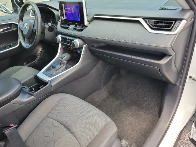 Used 2024 Toyota RAV4 XLE FWD image 12