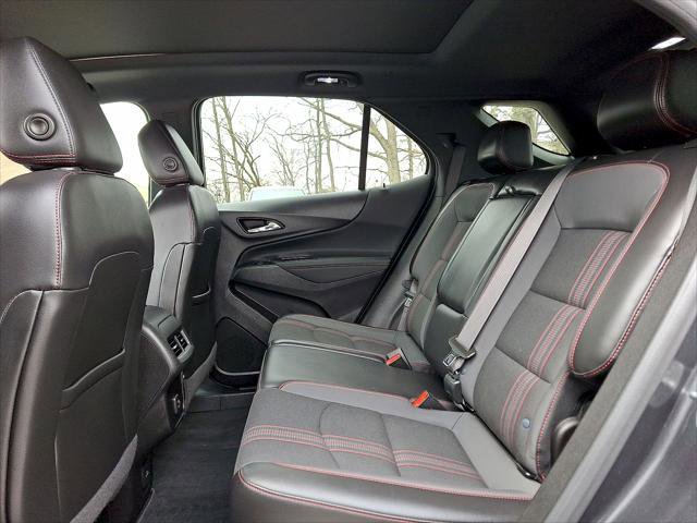 Used 2022 Chevrolet Equinox RS w/ Infotainment Package image 20