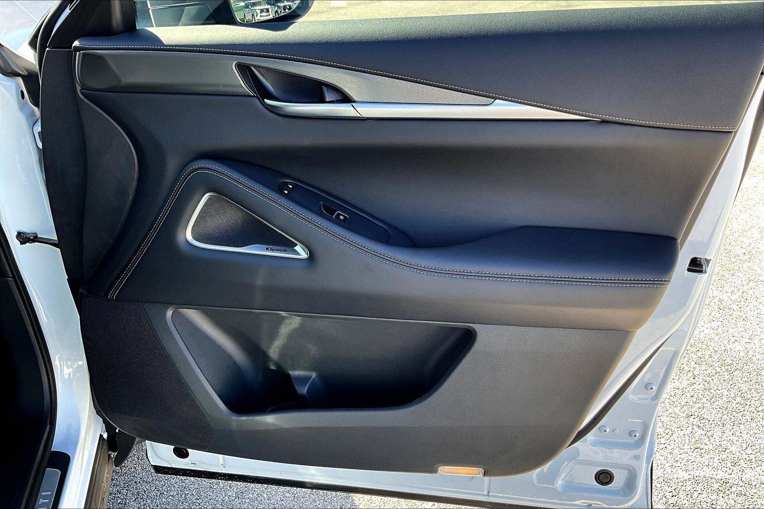 New 2026 INFINITI QX60 Luxe image 23