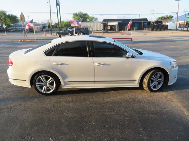 Used 2015 Volkswagen Passat 3.6 SEL Premium FWD image 4