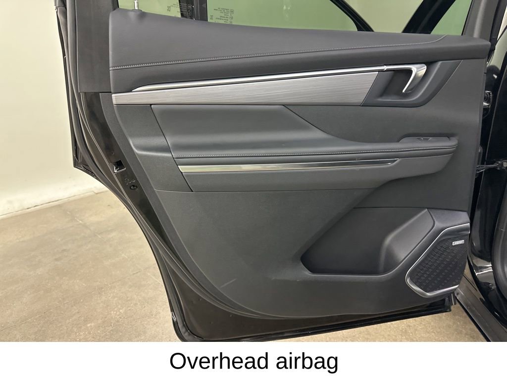 Used 2025 Buick Enclave Preferred image 30