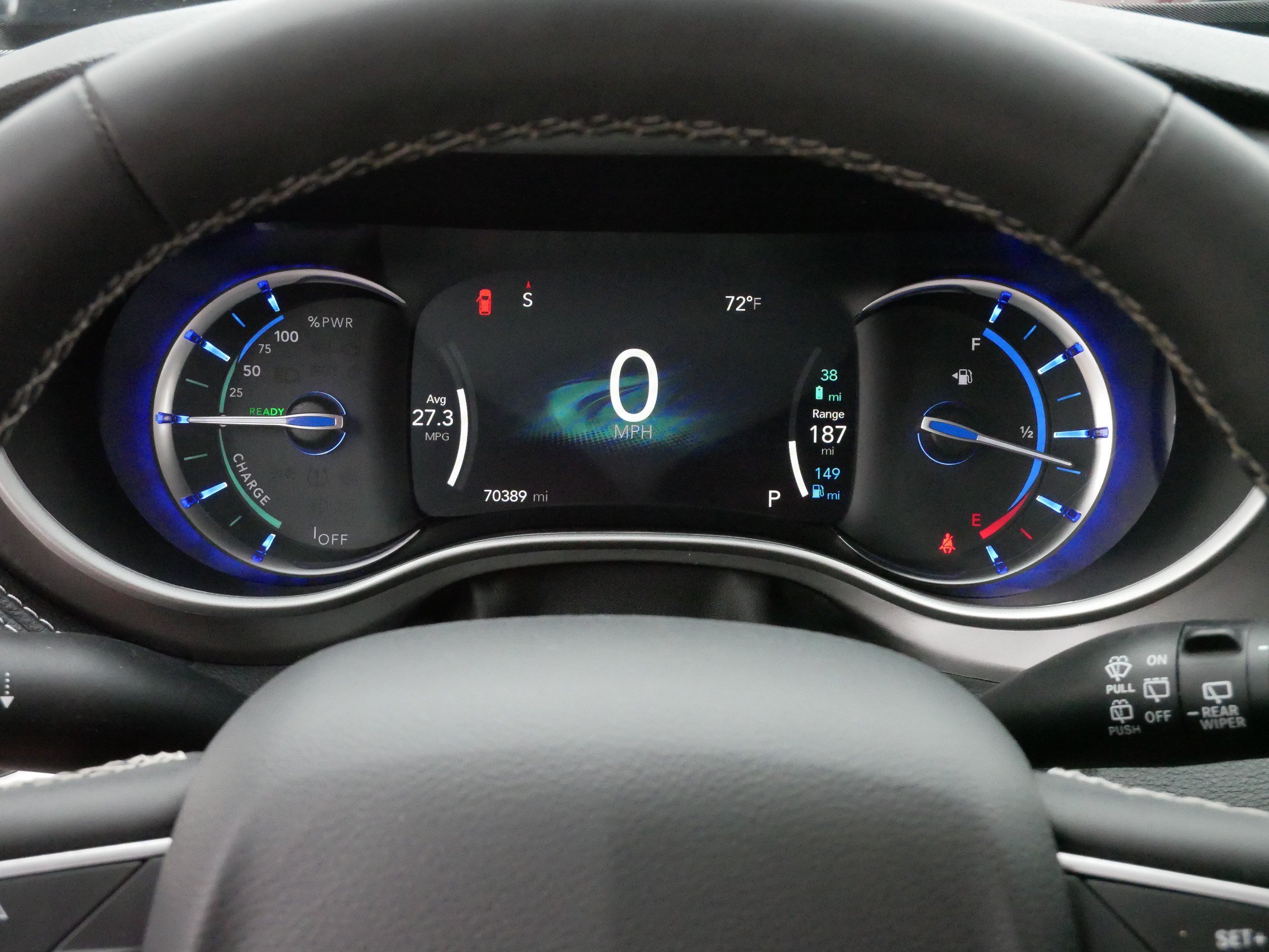 Used 2024 Chrysler Pacifica Limited FWD image 21