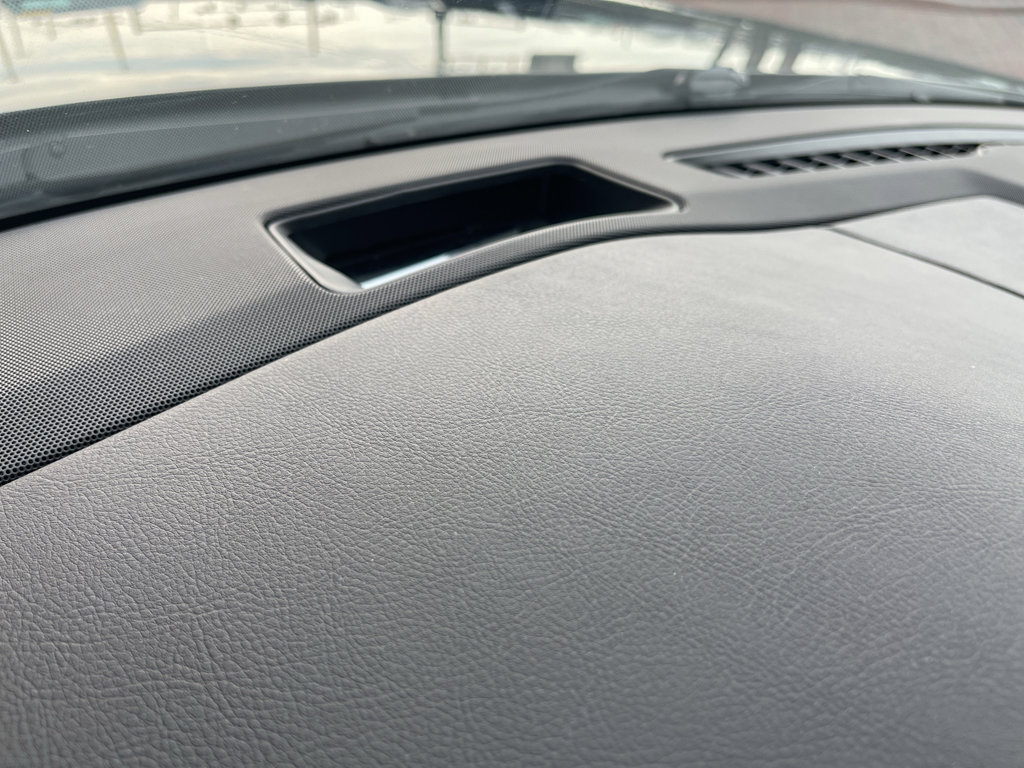 Used 2019 Cadillac Escalade ESV Premium Luxury image 20