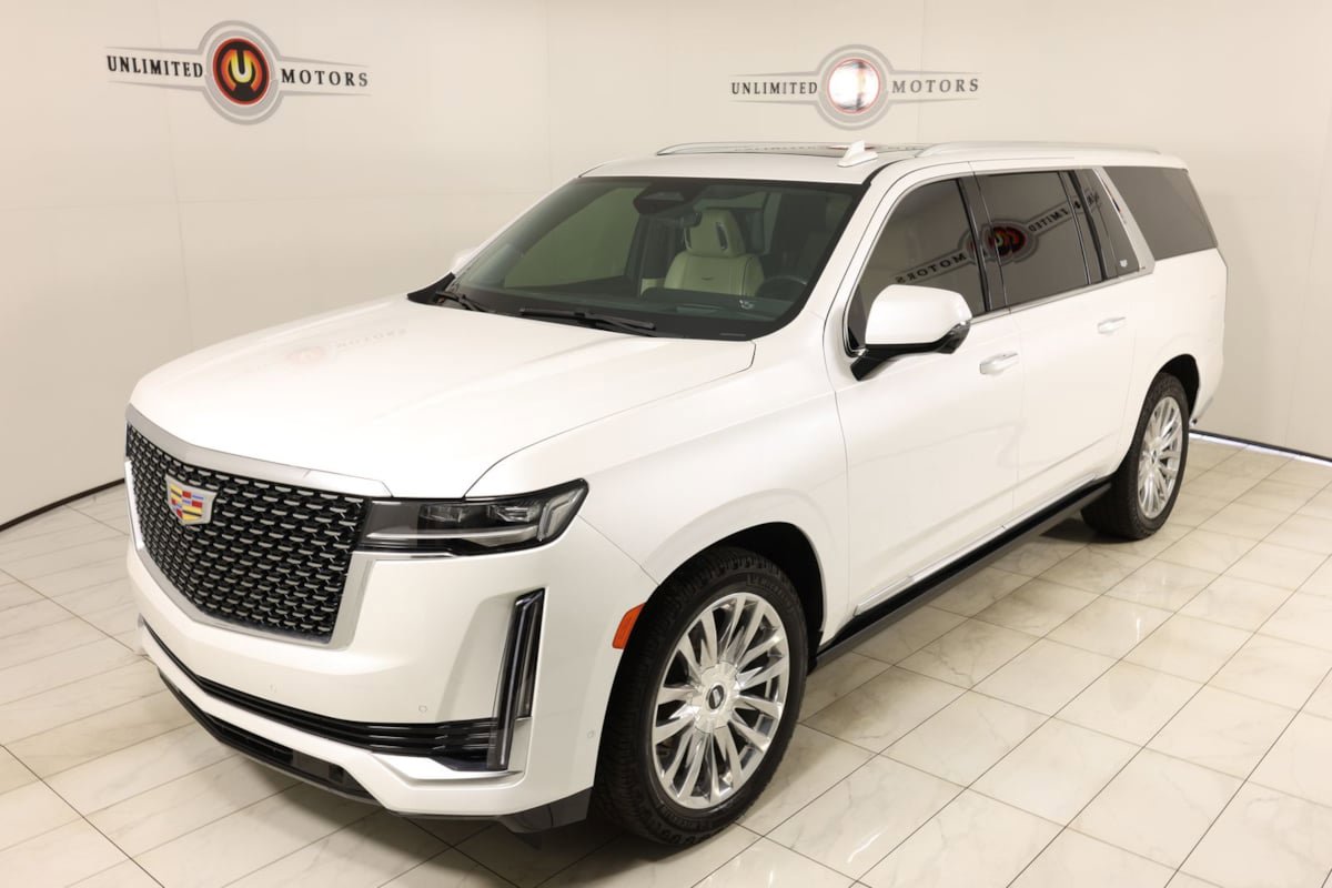 Used 2022 Cadillac Escalade ESV Premium Luxury w/ Performance Package image 35