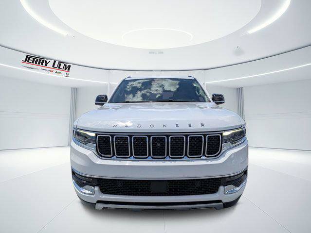 Certified 2023 Jeep Wagoneer Series III w/ Convenience Group I RWD image 8