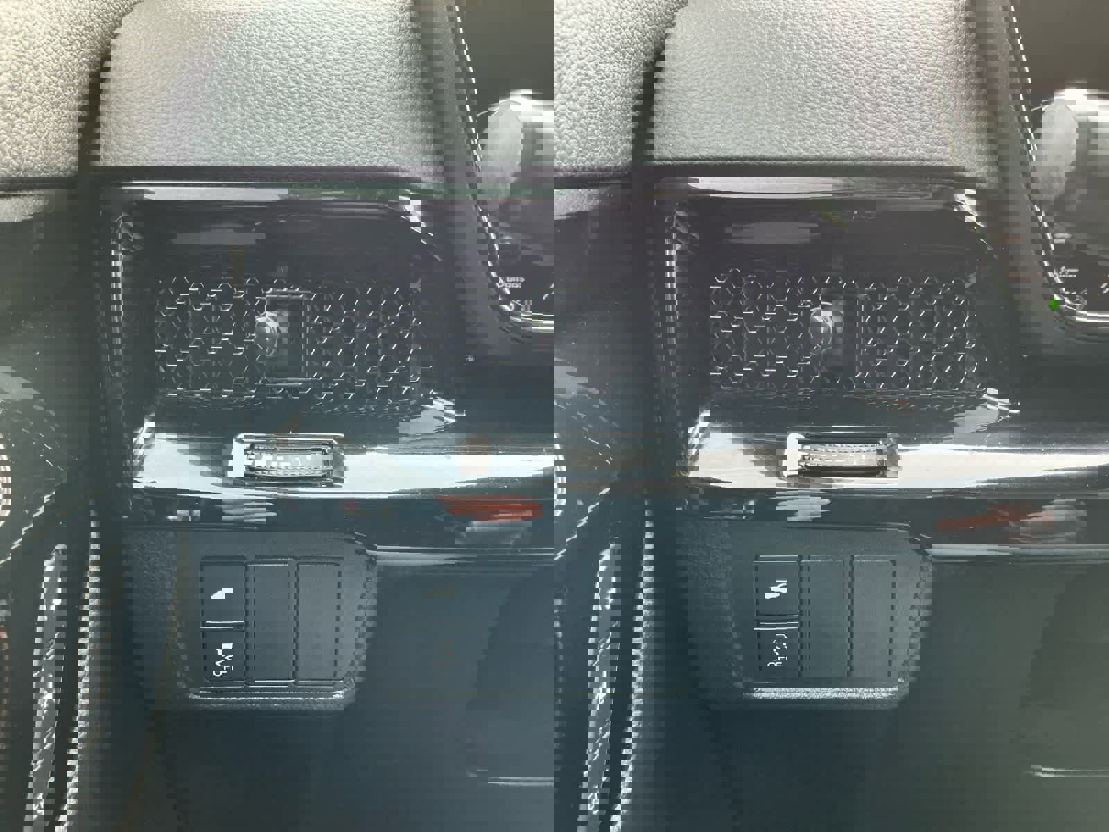 Used 2023 Honda CR-V EX-L image 18