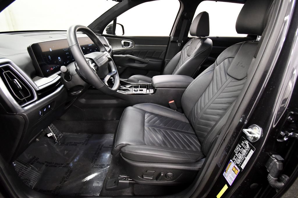 Certified 2026 Kia Sorento SX Prestige AWD/4WD image 14