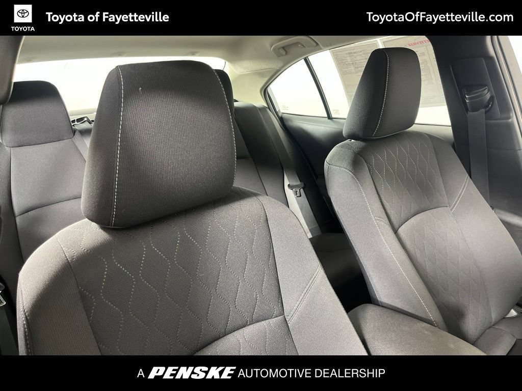 Certified 2025 Toyota Corolla LE FWD image 5
