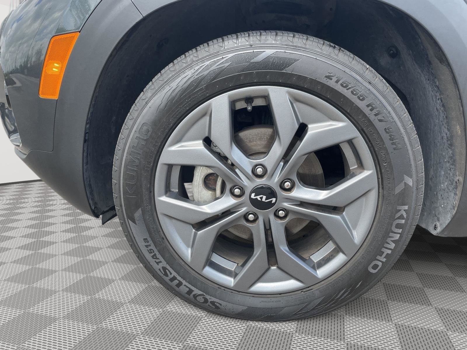 Used 2024 Kia Seltos S FWD image 19