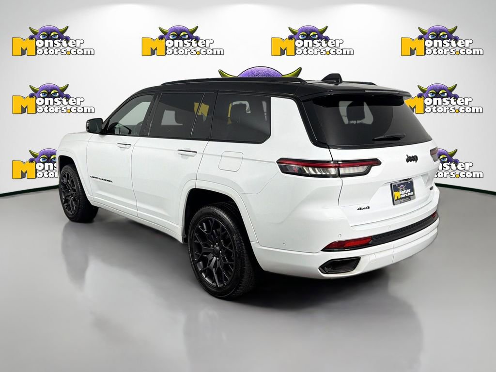 Used 2023 Jeep Grand Cherokee L Summit w/ Rear Seat Video Group I AWD/4WD image 7