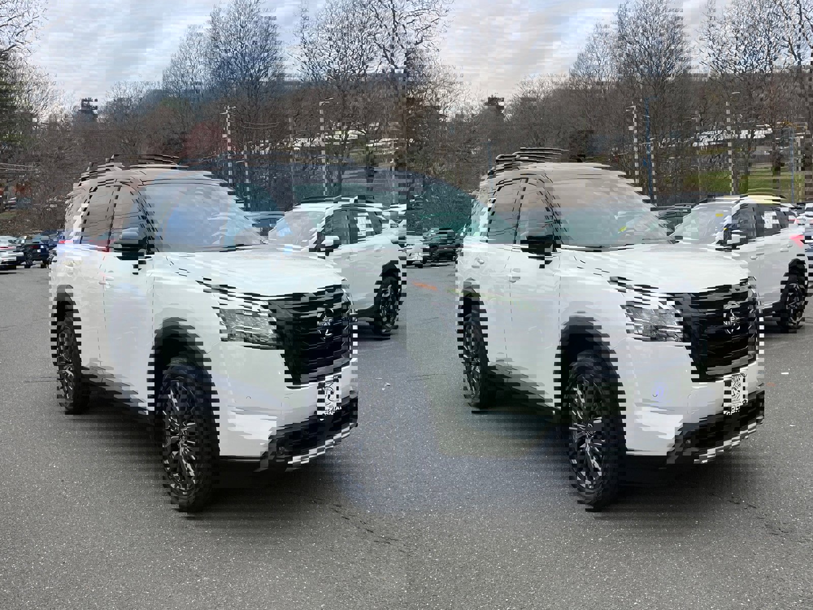 Used 2023 Nissan Pathfinder SL w/ SL Premium Package image 6