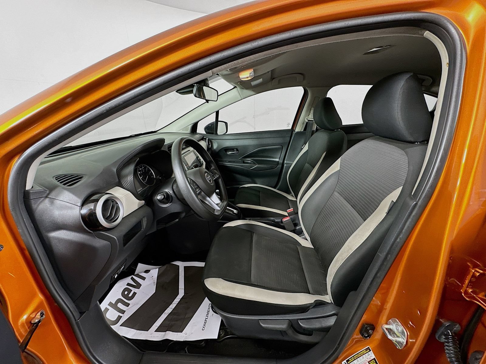 Used 2020 Nissan Versa SV FWD image 19