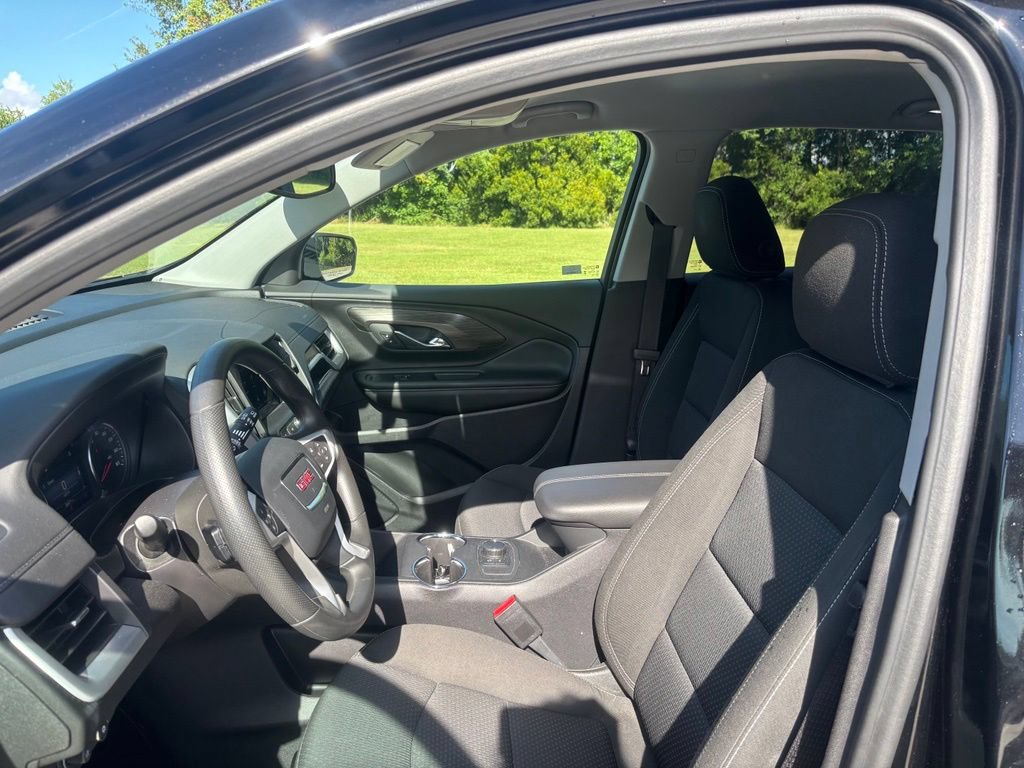 Used 2024 GMC Terrain SLE FWD image 14