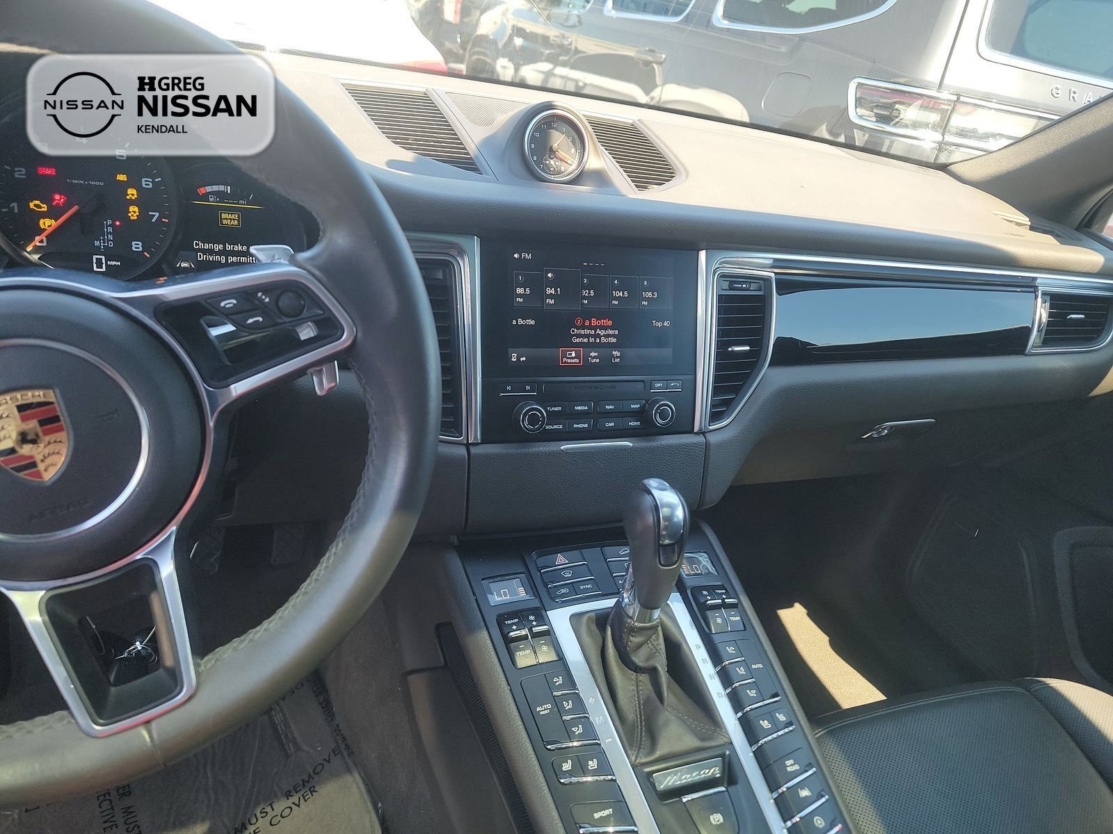 Used 2017 Porsche Macan AWD/4WD image 7