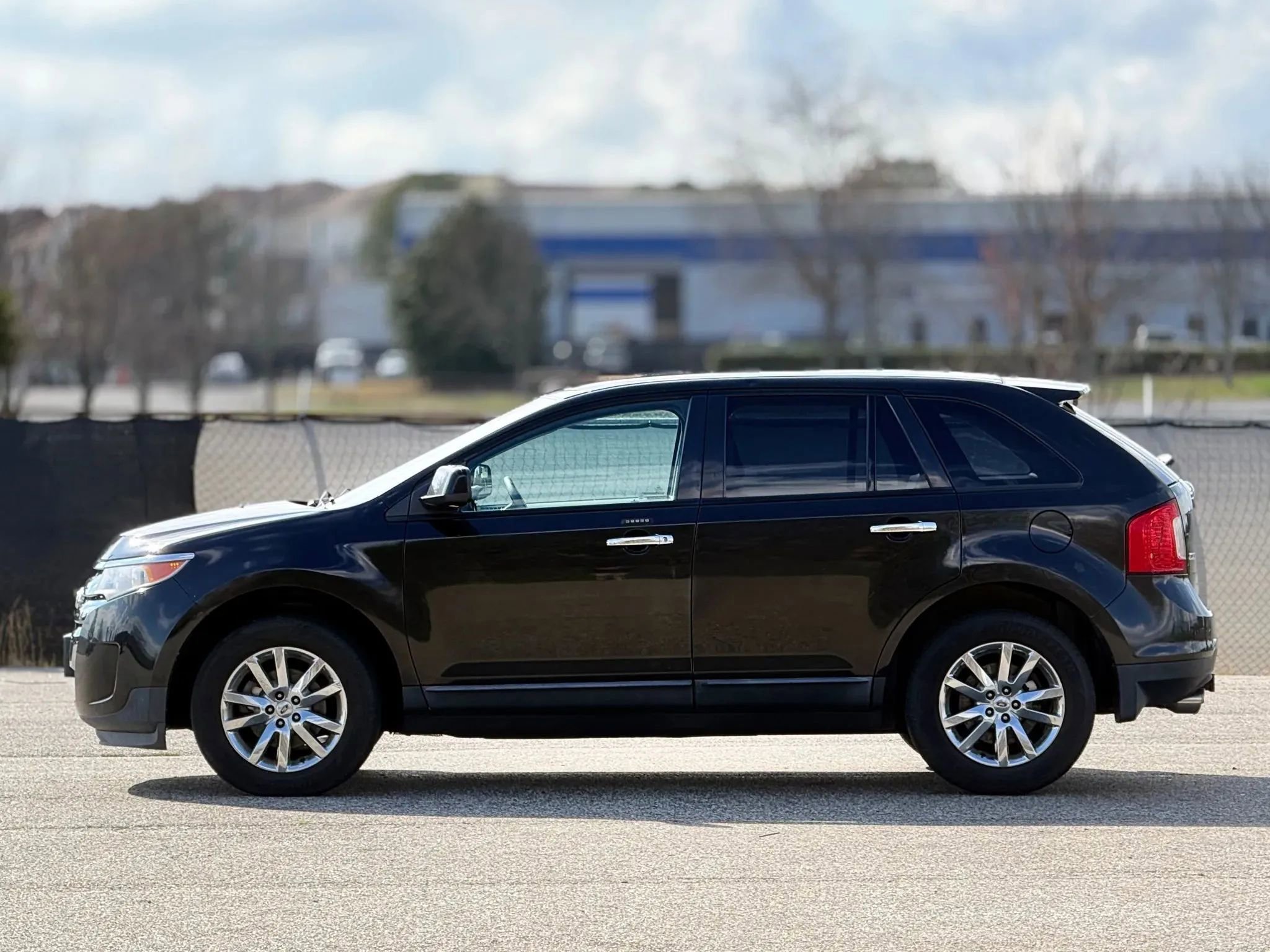 Used 2011 Ford Edge SEL w/ 202A Rapid Spec Order Code image 8