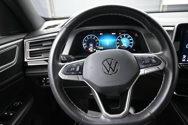 Used 2024 Volkswagen Atlas Cross Sport SE w/ Black Wheel Package FWD image 8