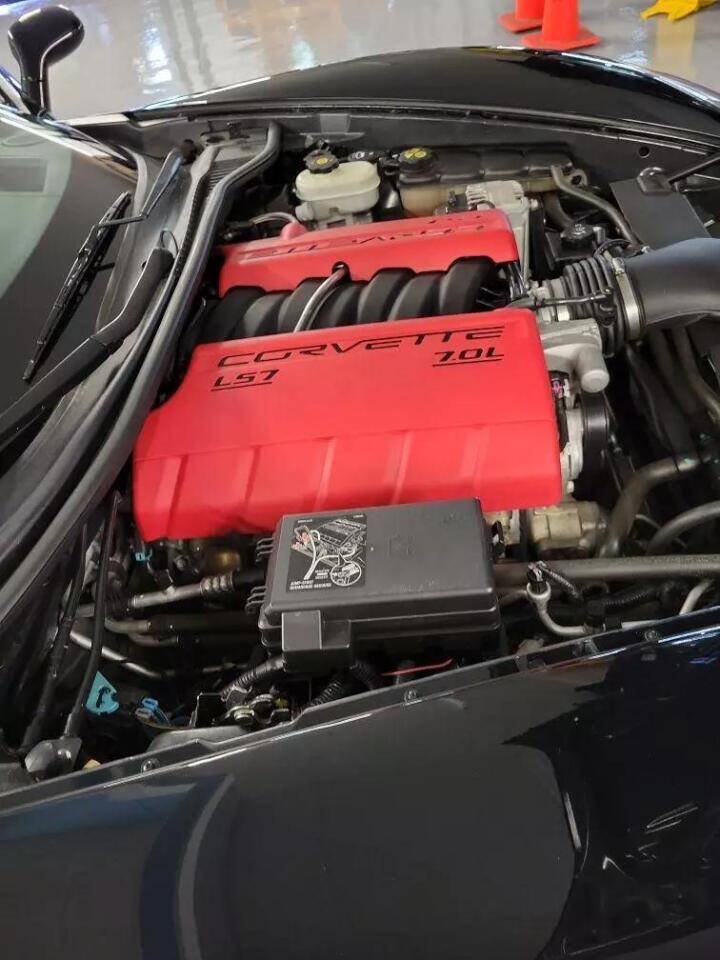 Used 2013 Chevrolet Corvette 427 w/ 1SB Preferred Equipment Group RWD image 15
