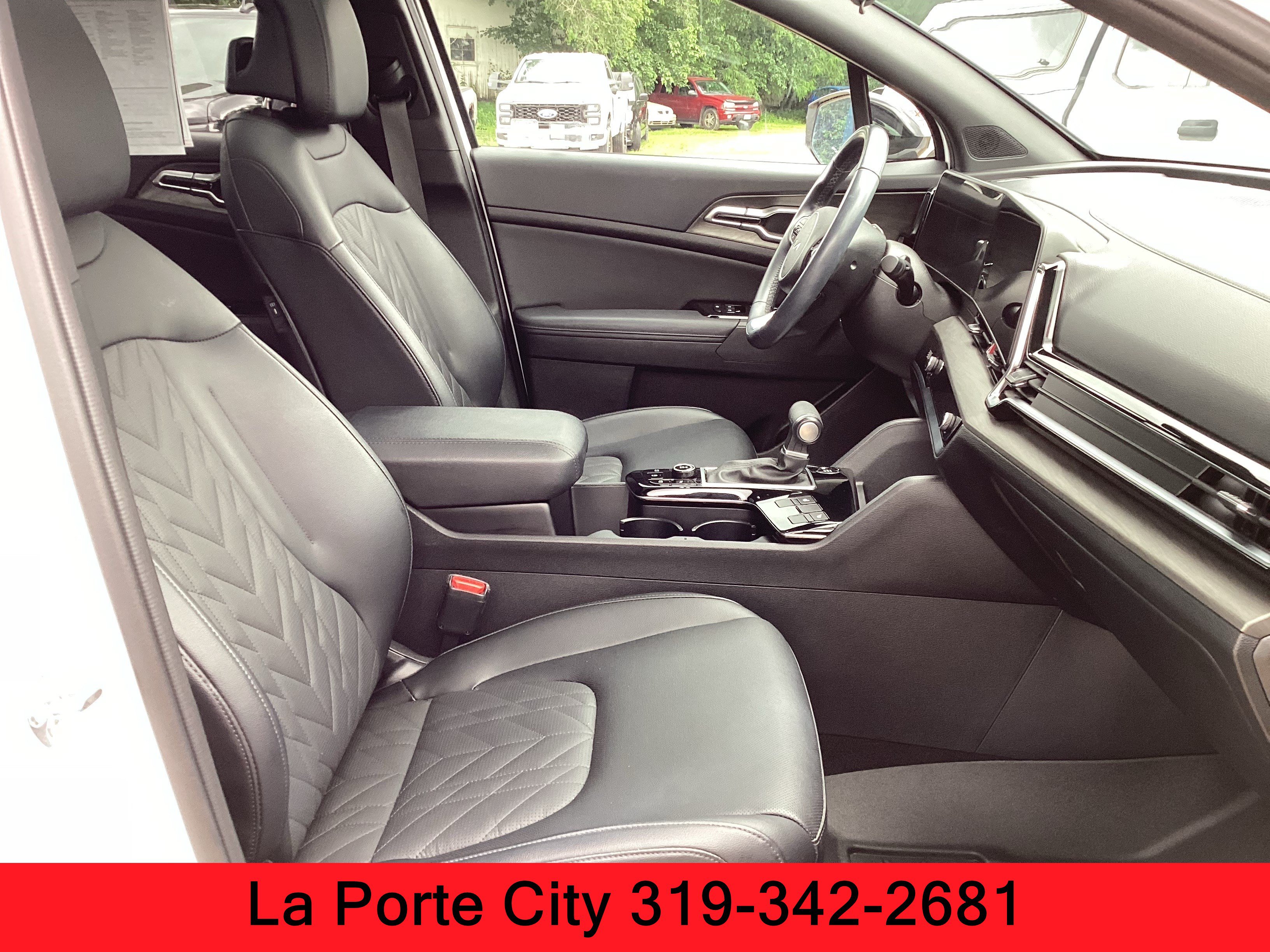 Used 2025 Kia Sportage X-Line w/ Premium Package AWD/4WD image 6
