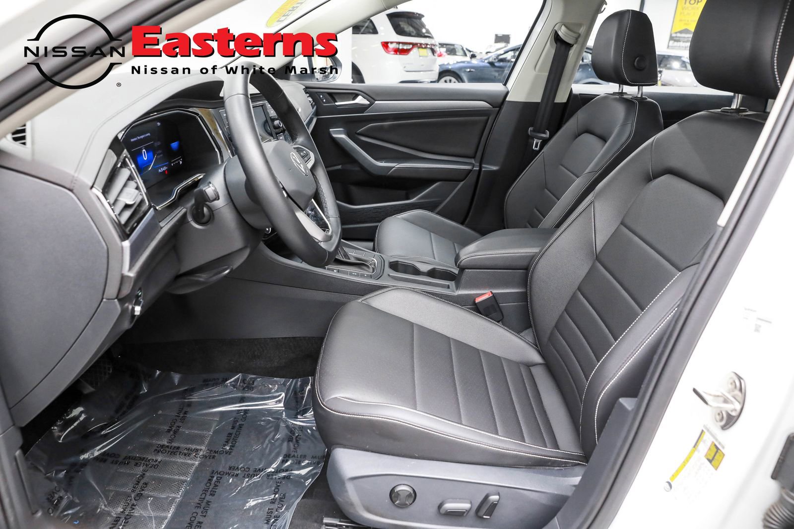 Used 2023 Volkswagen Jetta SE w/ Panoramic Sunroof Package image 14