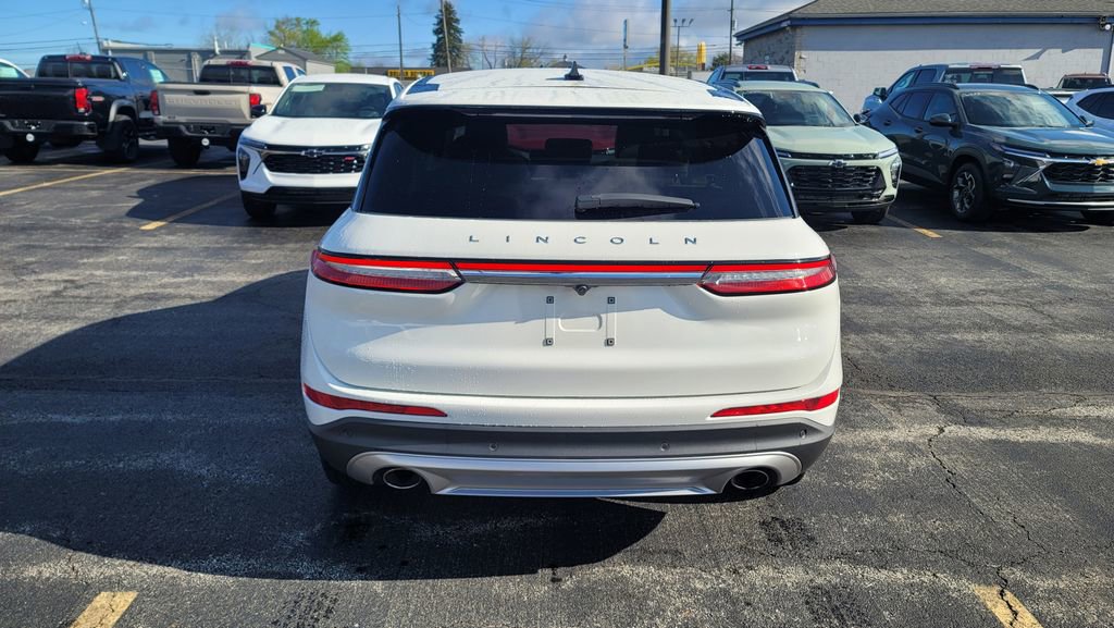 Used 2023 Lincoln Corsair AWD w/ Equipment Group 101A image 5